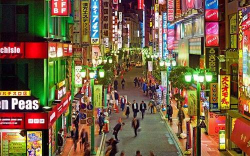 Cơ hội của Tokyo từ “quả bom mua sắm” Trung Quốc